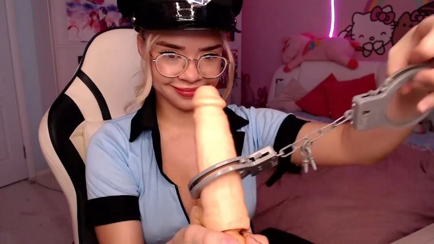Police Officer Blowjob Cock in HandCuffs - August 06, 2022