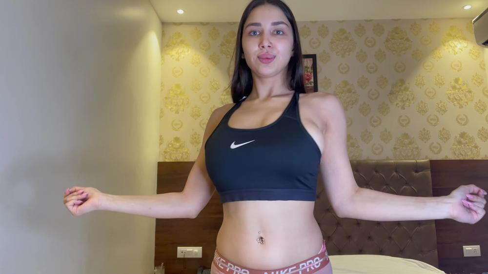 Bouncing Tits In Tight Clothes
