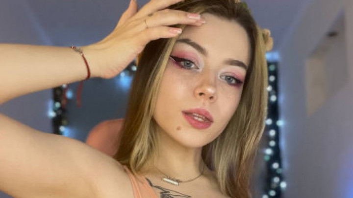 Flowerqueen titsfuck - Aug 3, 2022