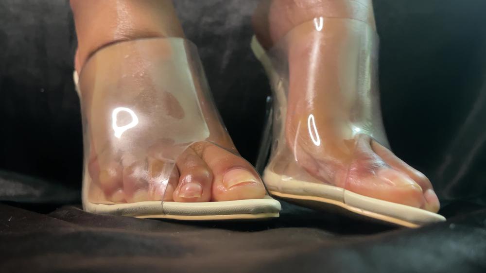 Mistress Wears Clear Peep Toe High Heels