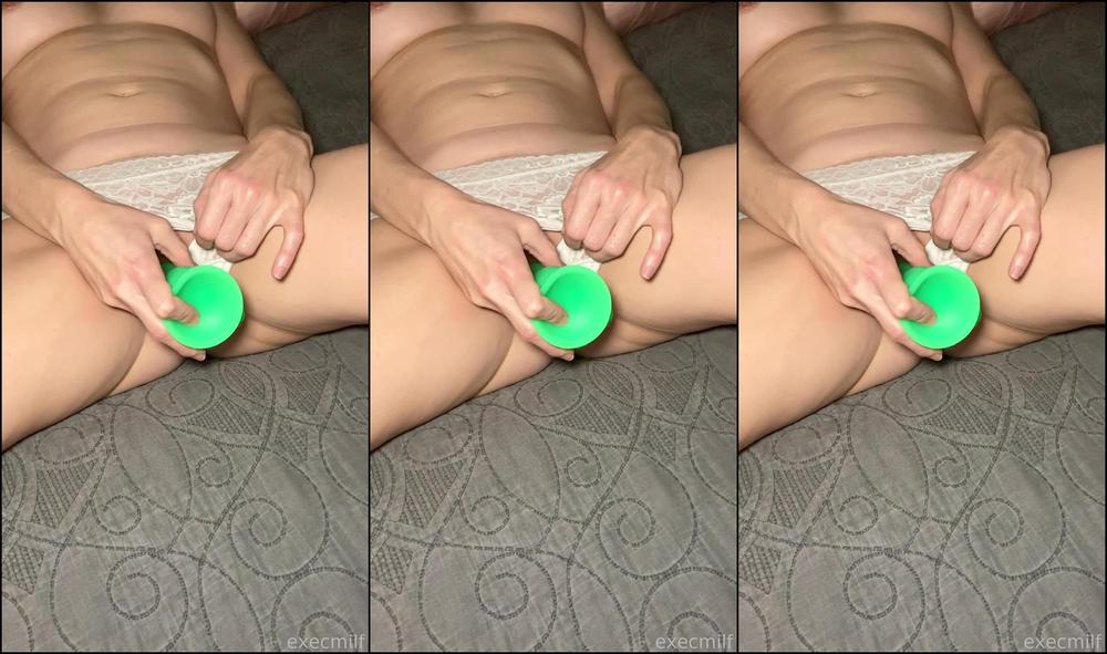 execmilf 2024-02-07 at 14-30 Fansly (execmilf)