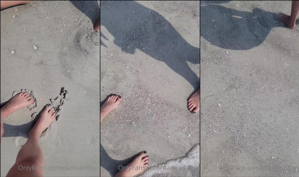 danicadillon 05 05 2021 2101115328 sandy feet with some dirty talk..... why not