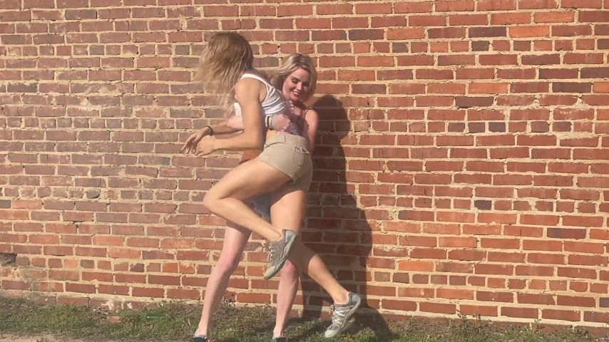 Cheerleader Pantsing & Wedgie Brawl - May 12, 2021