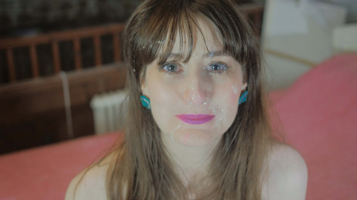 Elly Gets A Facial