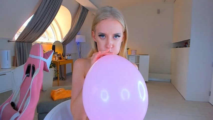 Titty fuckin+ ballon fetsih - August 16, 2022