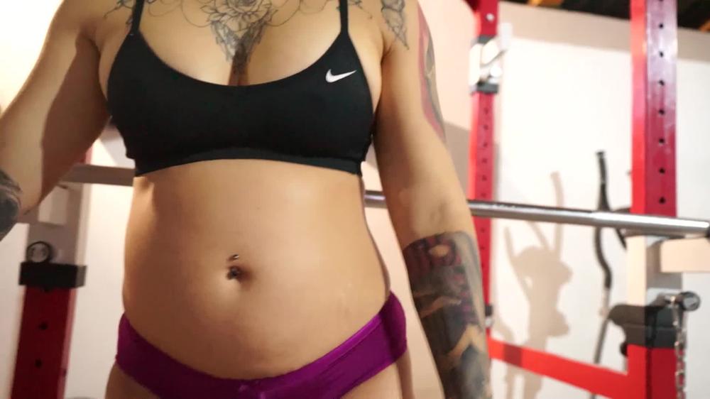 Gymbabe Pregnant Biceps Workout