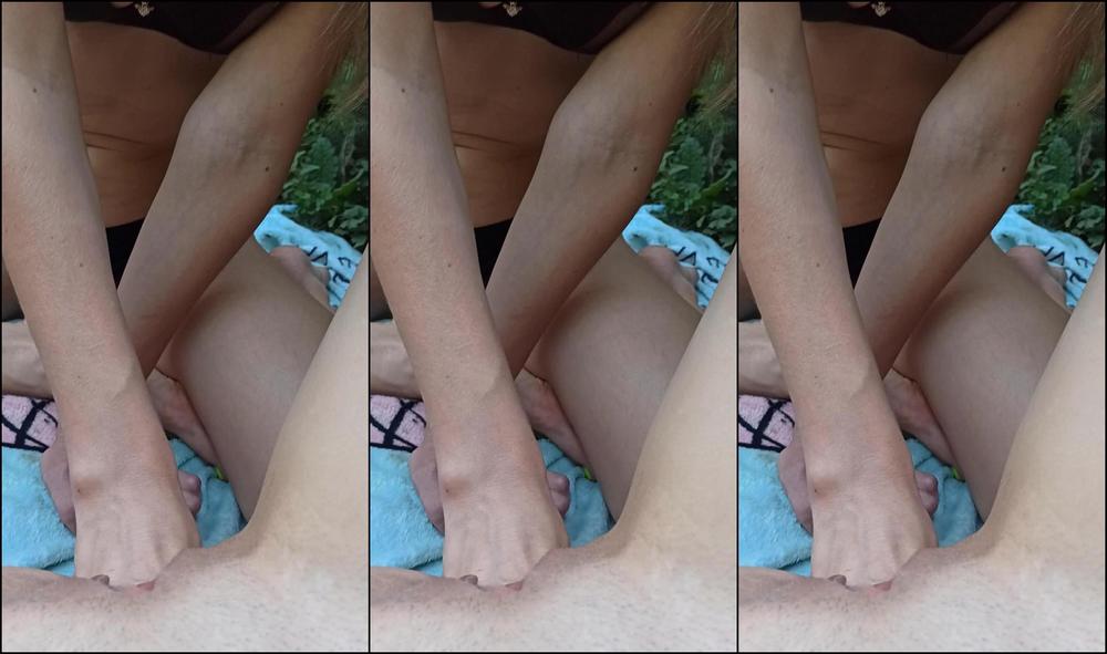 Hot Pov Fisting In Park On Phone