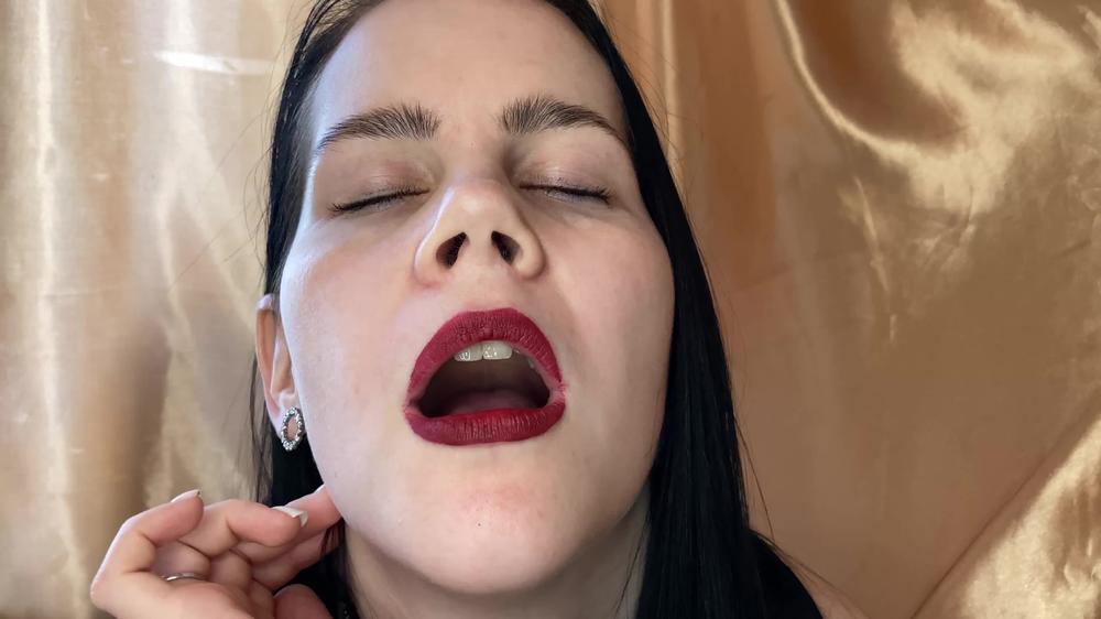 Super Giantess Anna Is With You Again 4K