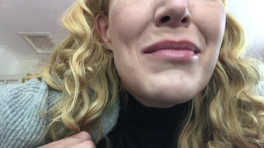 Ariel Anderssen Gappy Toothed Mouth Tour