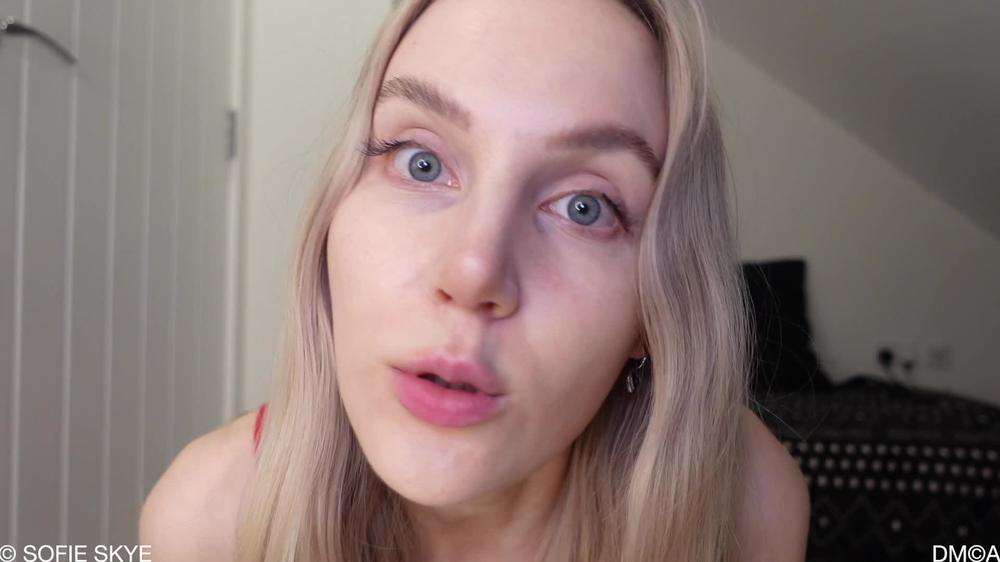 Date Ends In Making Out Virtual Kissing