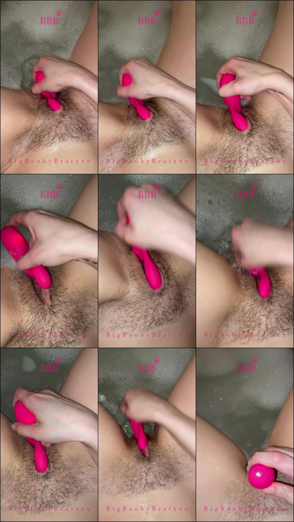 Dildo fun in the tub and Dirty Talk