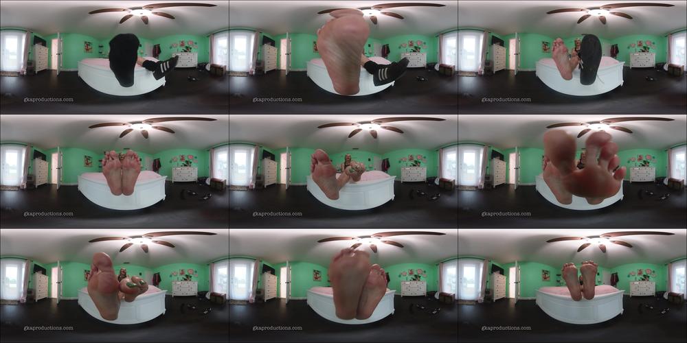 VR360* Sexy MILF POV Smelly Foot Worship