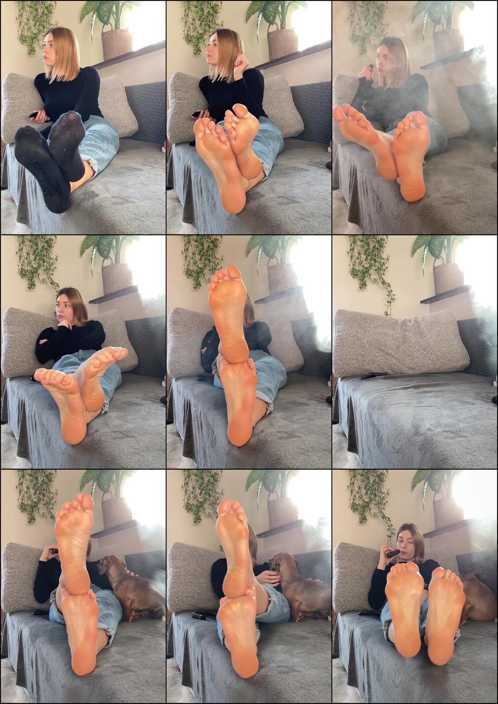 Feet worship Ignoring barefoot