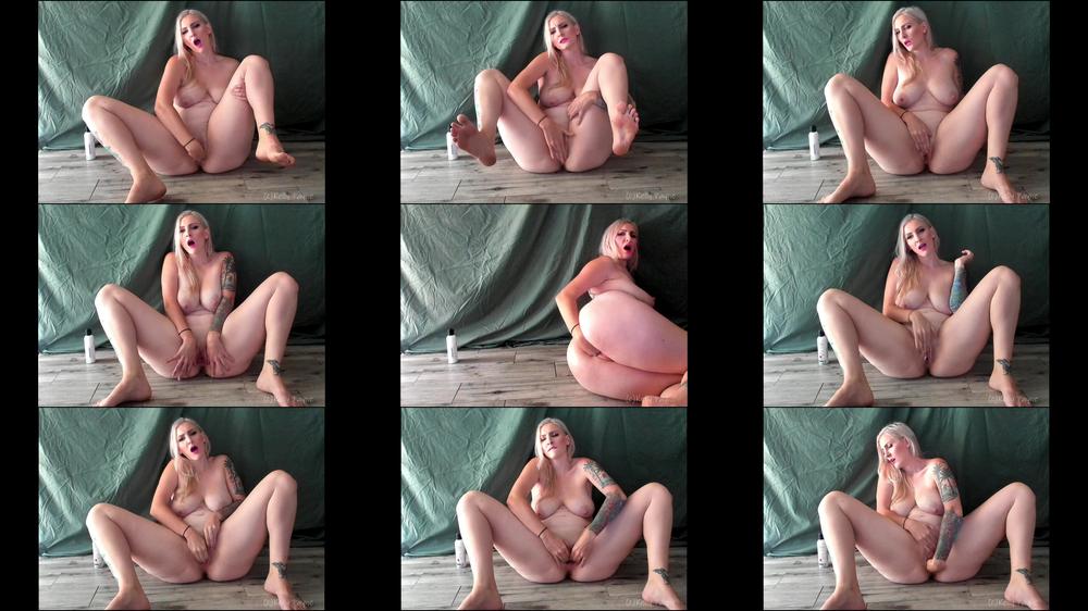 Blonde Fisting Orgasms
