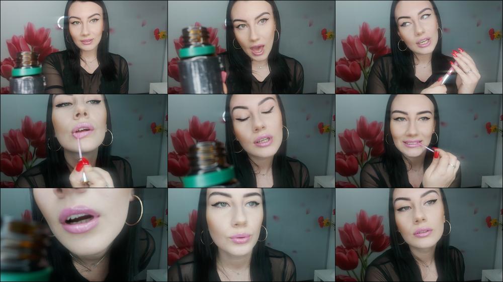 Shiny lipgloss fetish - July 20, 2023