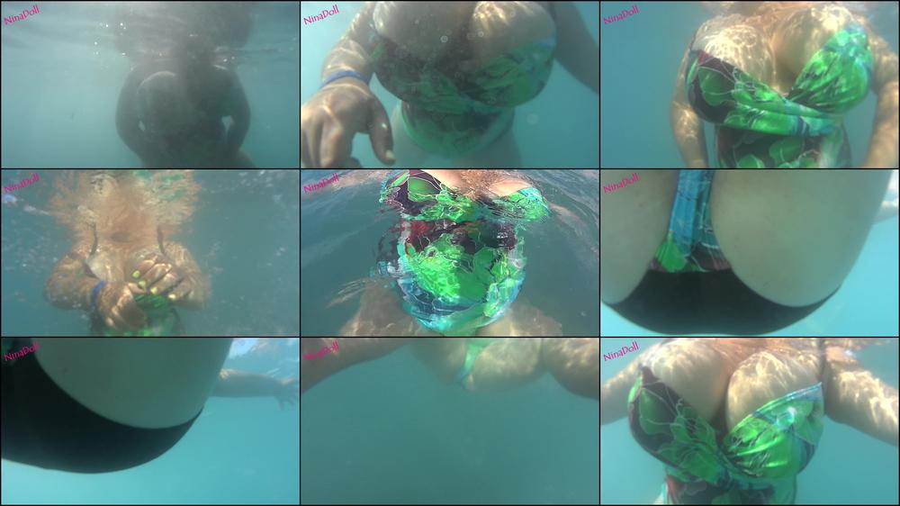 boobs under water