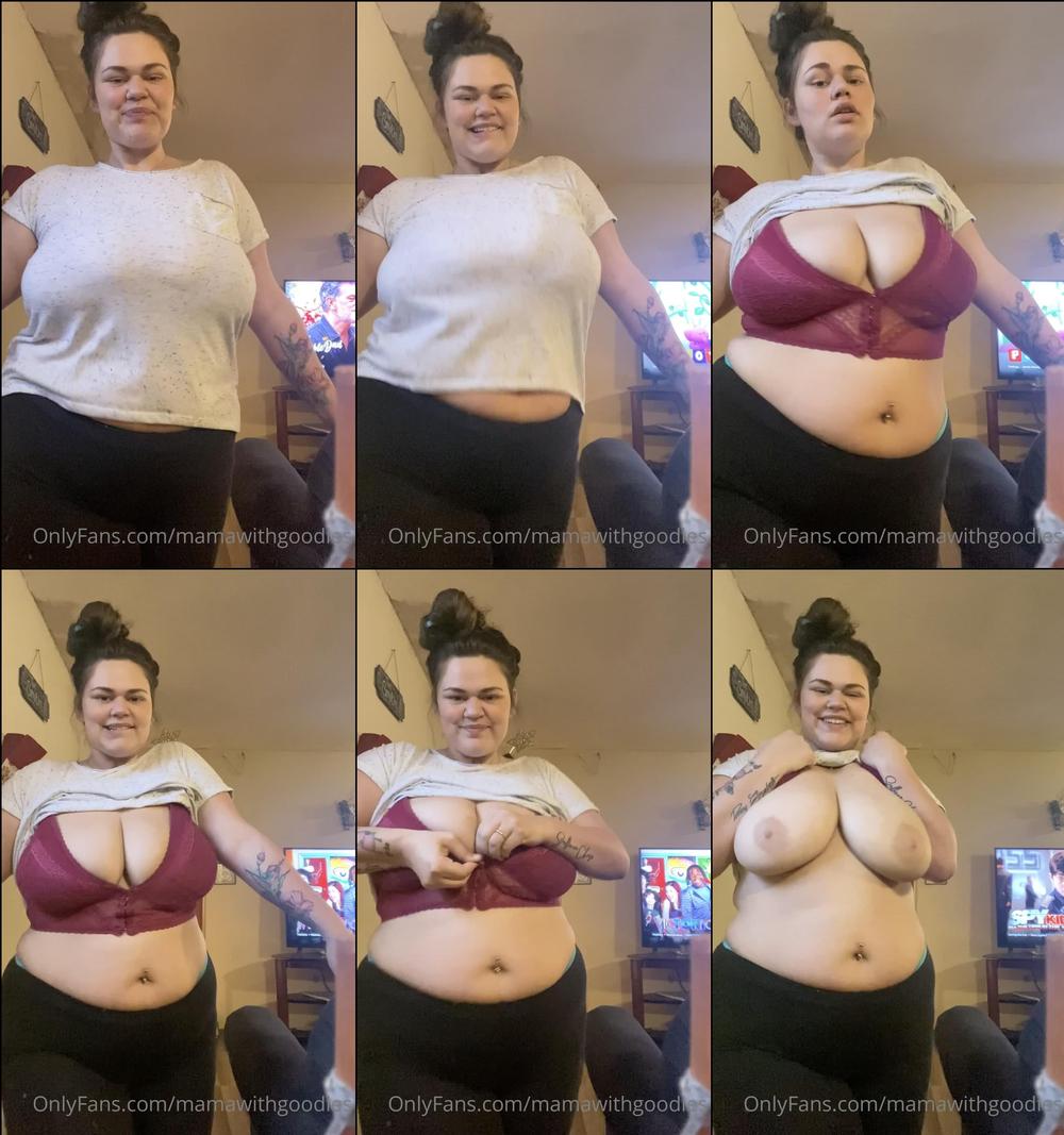 mamawithgoodies 01 01 2021 1999215808 Having a little fun this morning  3