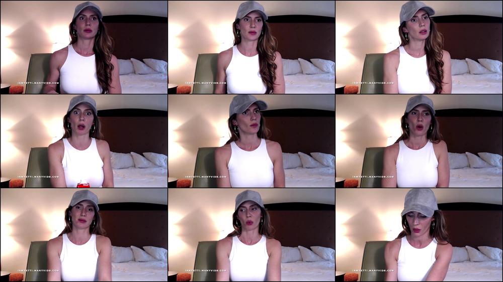 A CAMGIRL'S REALITY
