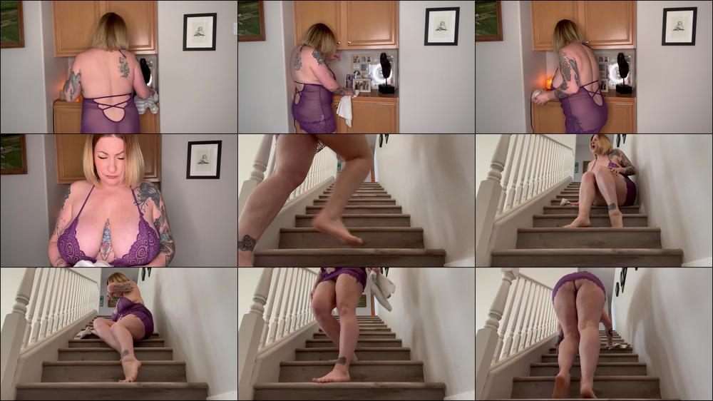 Quick Sneezing and dusting in lingerie