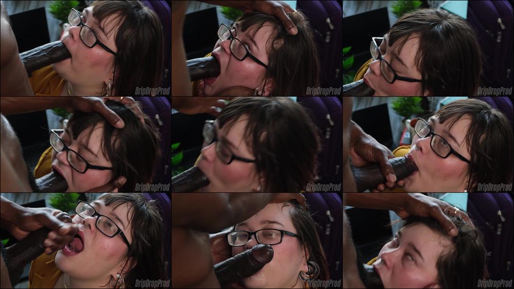 KATT STAXXX LOVES SUCKING THE OFFICE OFF