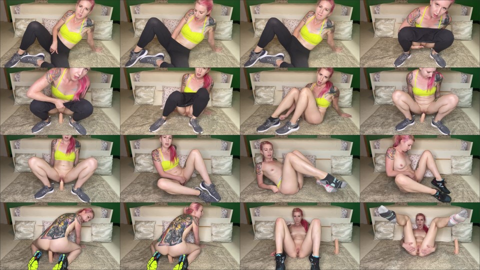 Harley Sin Yoga Pants And Sneakers
