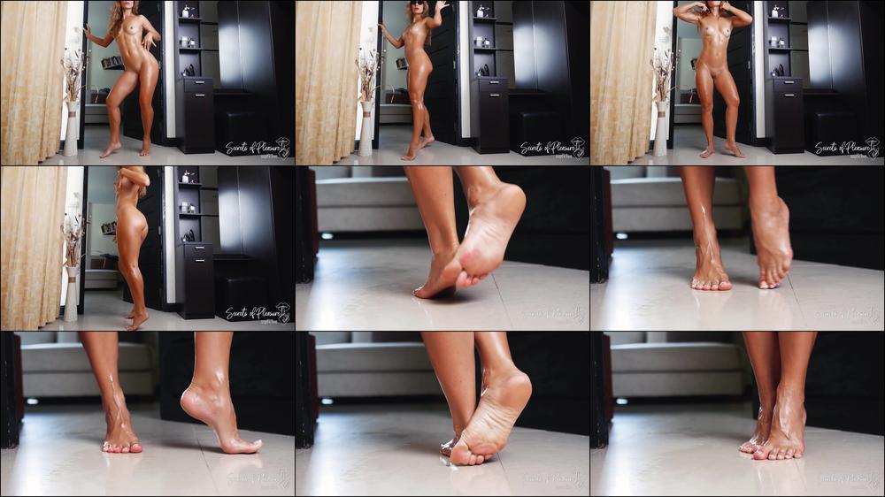 Molly Sweet Oiled Babe Dancing Naked Feet Worship