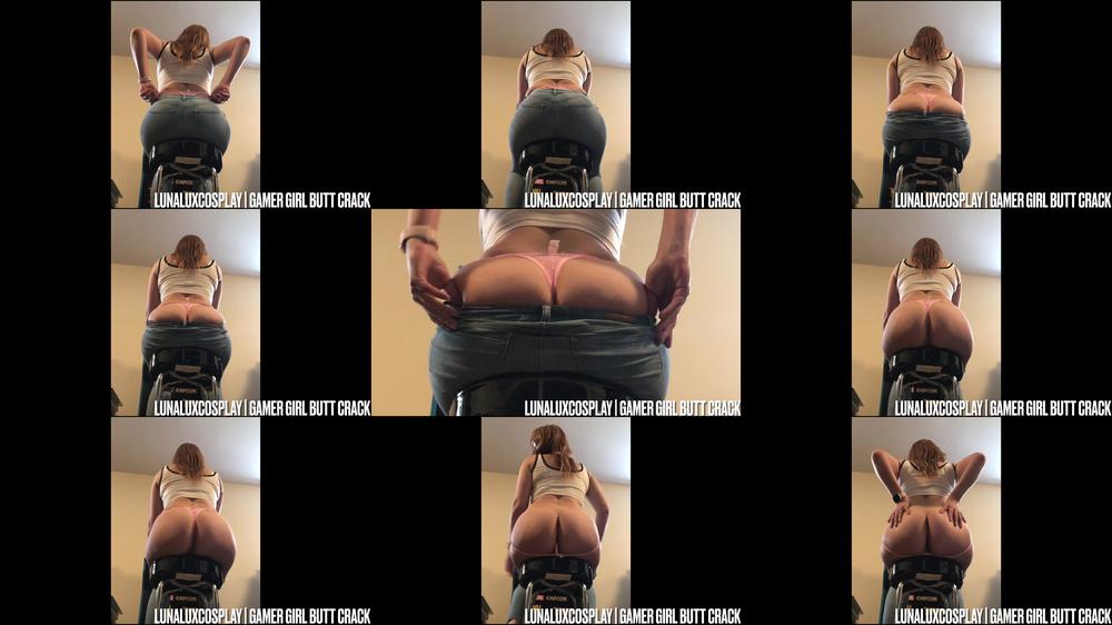Gamer Girl Whale Tail and Buttcrack