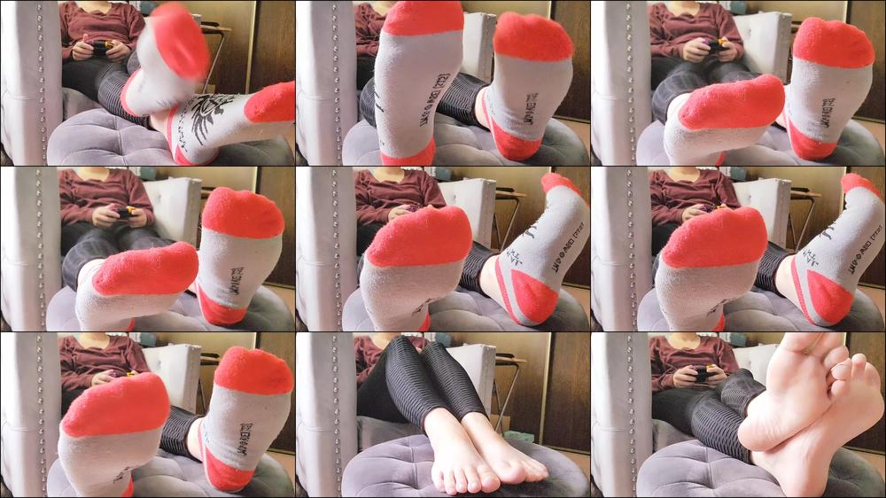 Foot Worship and Ignore Sessions Gaming - October 01, 2022