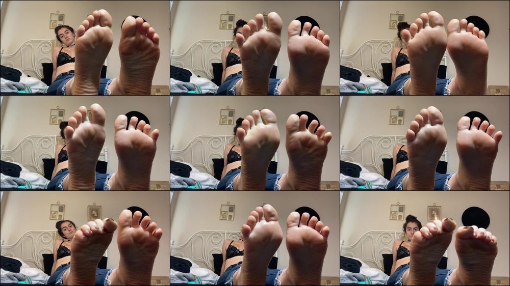 Stretching my Toesies - Nov 18, 2020