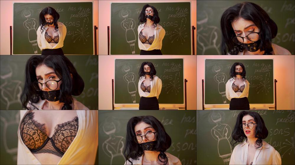 The Students Tied The Teacher