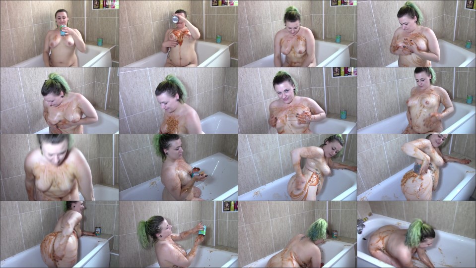 Isabel Dean Isabel Dean Bathtub Bean Sploshing