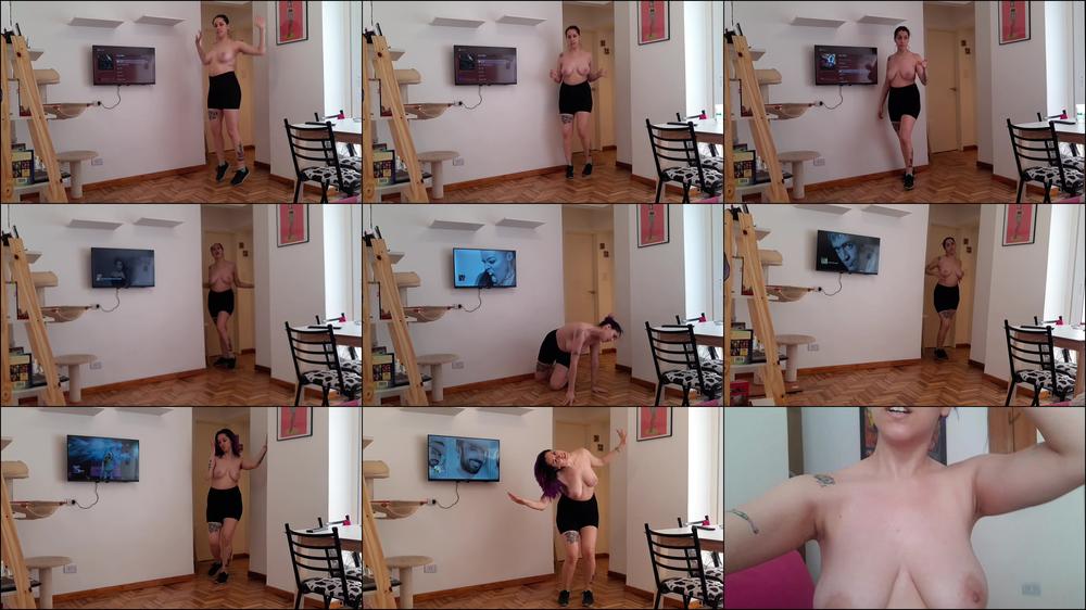 Topless excercise and dancing - Look how swaeaty mi tits get