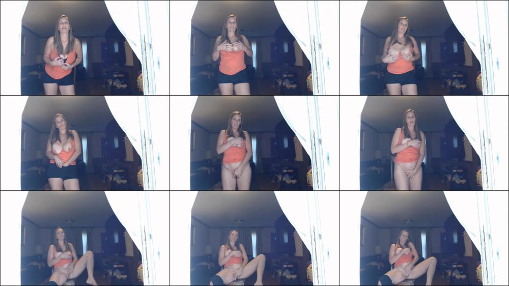 Spying on the hot MILF next door - June 12, 2020