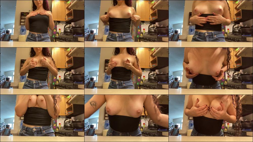 Cooking and Playing - Oct 14, 2020