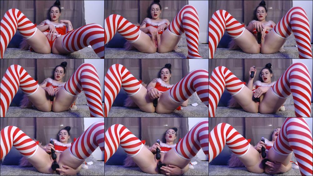 Mrs Clause Cheats On SANTA