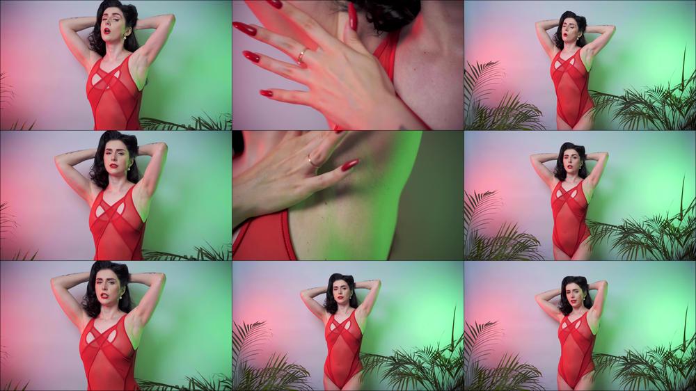 Joi Armpits