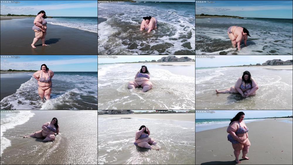 Publicly Fat at the Beach