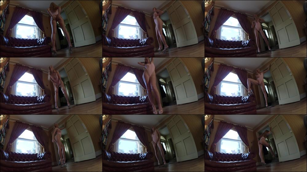 Ariel Anderssen Yes I Am Your Giant Girlfriend