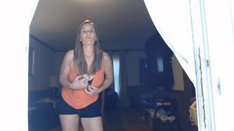 Spying on the hot MILF next door - June 12, 2020 (Kimi The Milf Mommy)