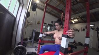 Gymbabe Worship My Amazing Back Muscles (GymBabe)