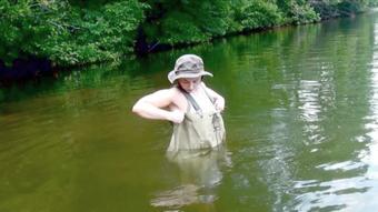 Galas Testing Chest Waders Underwater hd - Apr 13, 2019 (Galas Looner)