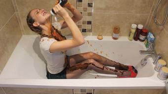 WAM - Savoury Sploshing part 1 (ScarlotRose)
