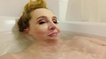 Ariel Anderssen Talking Underwater (Ariel Anderssen)