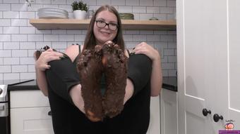 Layla's Pudding Her Best Foot Forward 4k (LaylasFuckingClips)