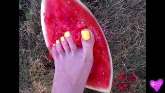 Watermelon foot Stomp (AllforLucky)