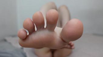 Smell And Lick My Sweaty Stinky Feet (Sofie Skye)