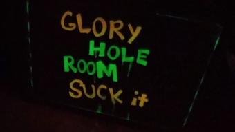 Glory Hole BJs Dildo (clubdinasky)