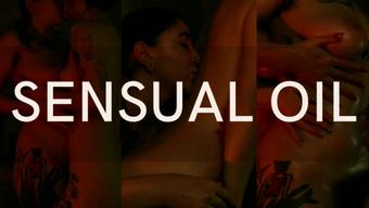 SENSUAL OIL (devillishgoddess)