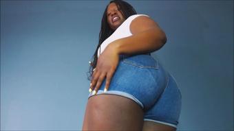 Denim Shorts Ass Worship (UnfriendlyBlckHottie)