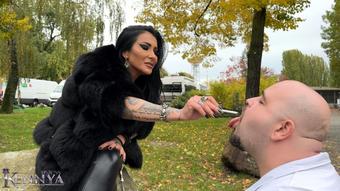My outdoor ashtray - November 10, 2023 (Mistress Kennya)